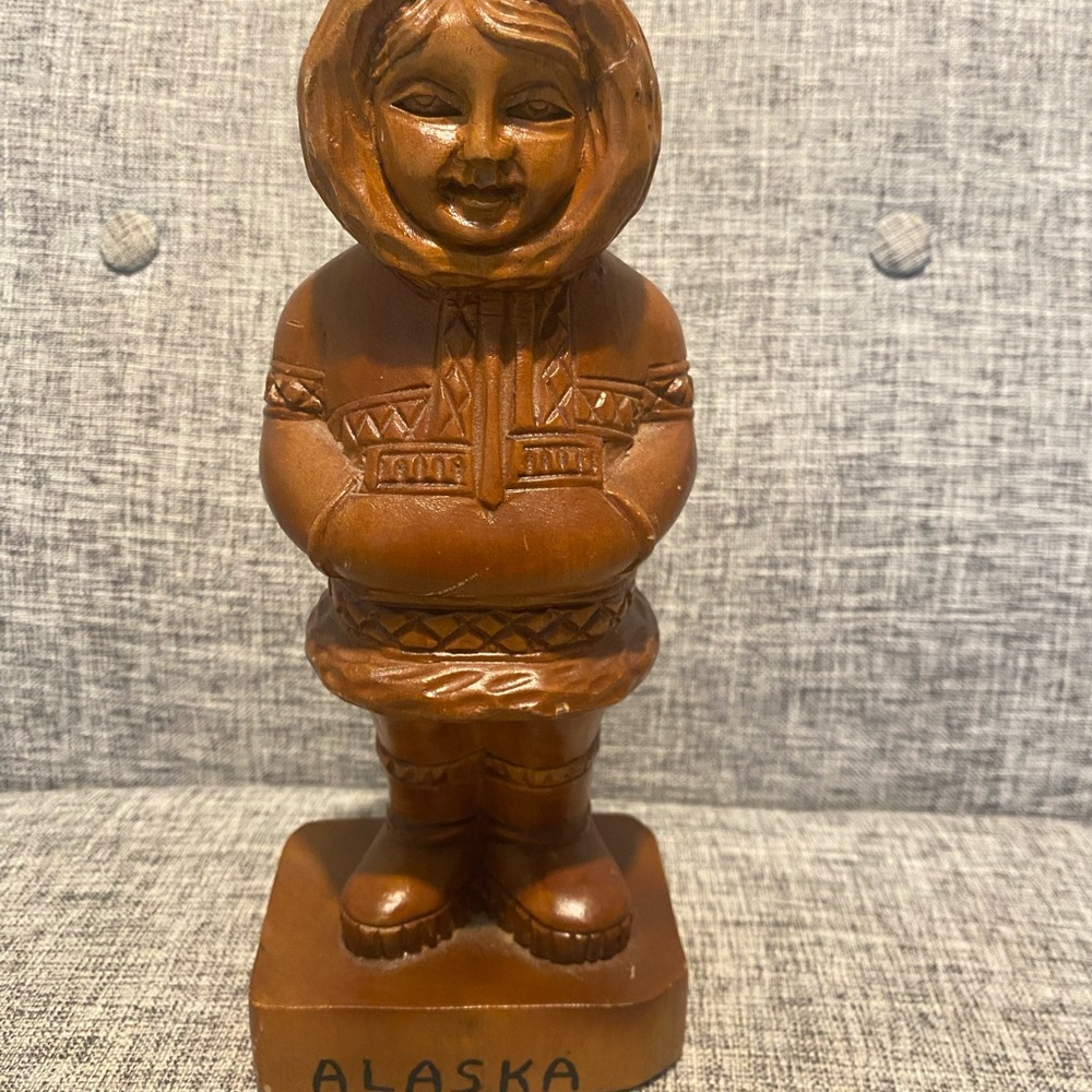 Rare Editions Alaska Tan Sculpture